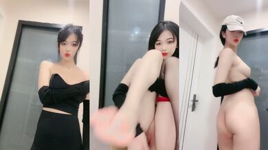 皮肤白皙超正网红女神露脸紫薇 白嫩的妹子诱惑的舞蹈 镜头前搔首弄姿